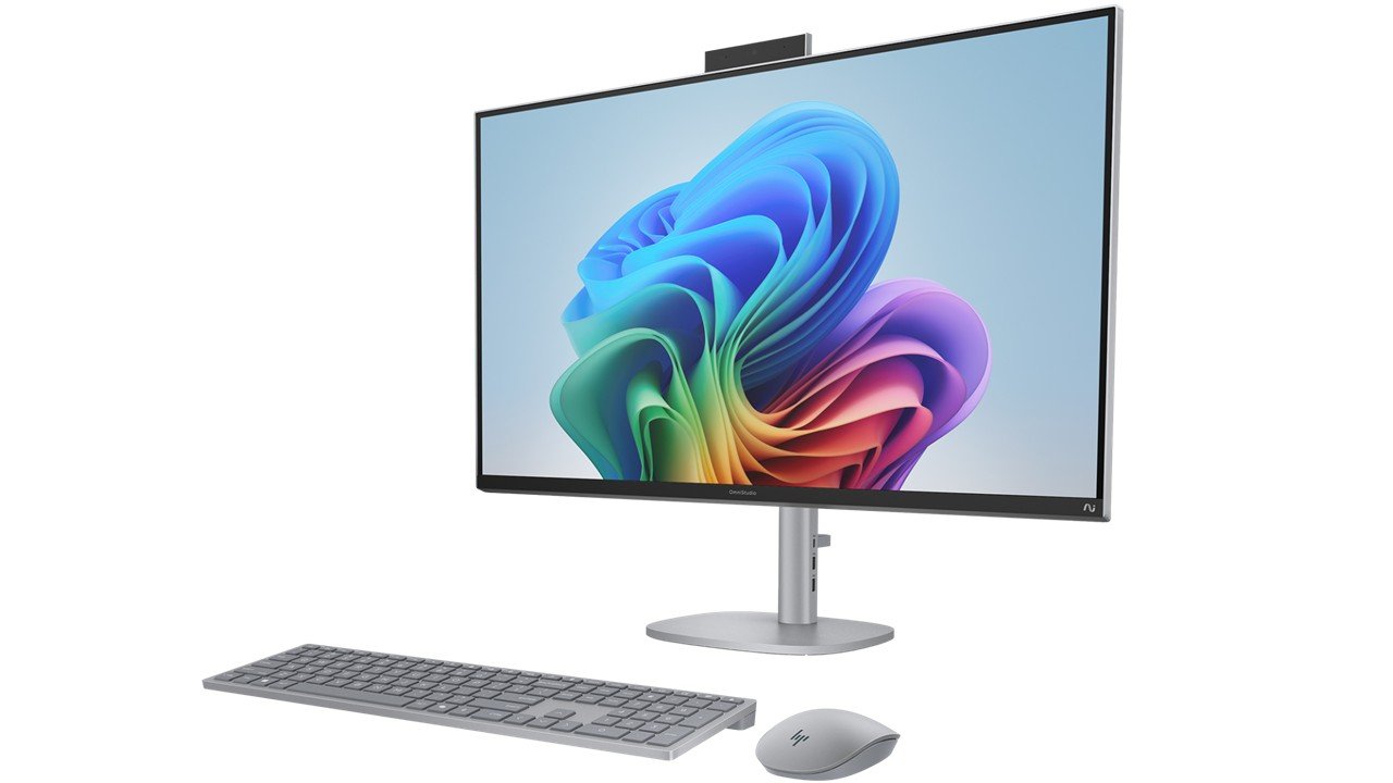 HP OmniStudio X All-in-One 32-c1574in Next Gen AI Desktop PC